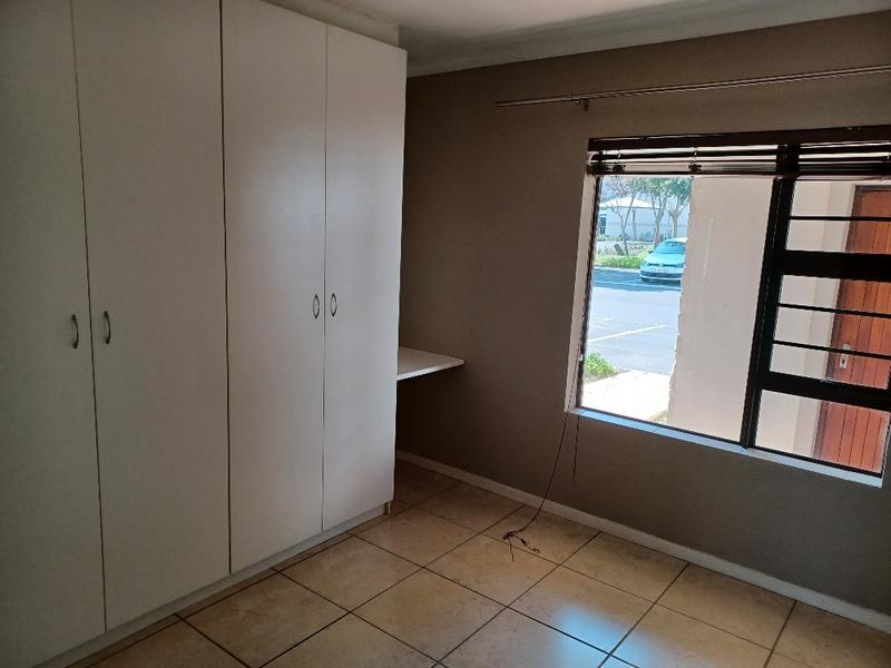 To Let 2 Bedroom Property for Rent in Burgundy Estate Western Cape